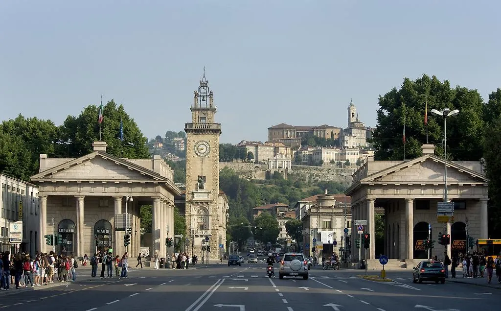 The Little House In Bergamo Lägenhet